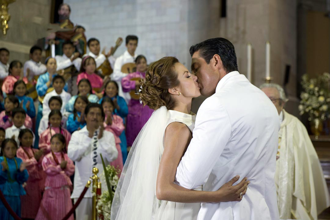 Mira el primer promocional de la telenovela Mañana es para siempre.